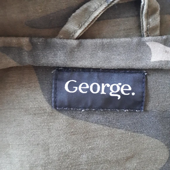 Army Jacket! - Picture 4 of 4